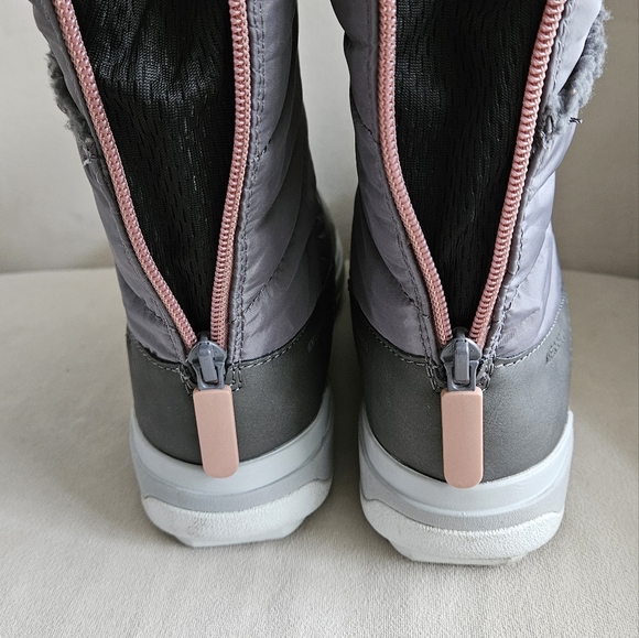 Woman Merrell Snowcreek Sport, Polar Waterproof Gray Snow Boots.  Size 7. - Picture 5 of 11